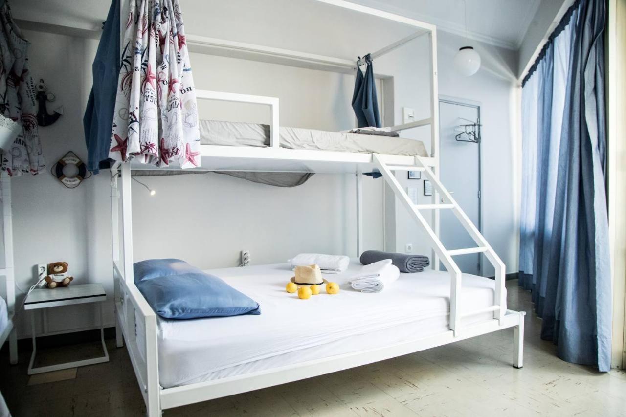雅典 Let Me Take My Bunk Bed旅舍 外观 照片